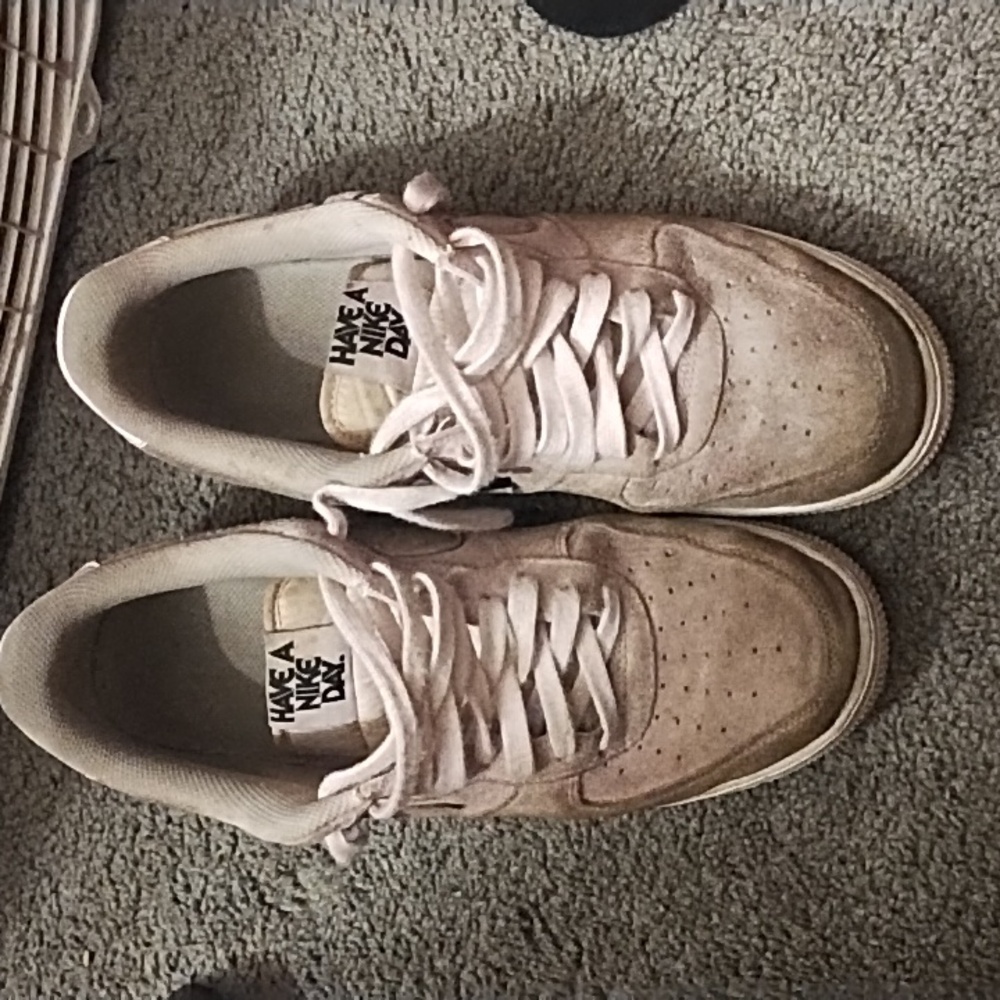 Shoes - Picture 4 of 4